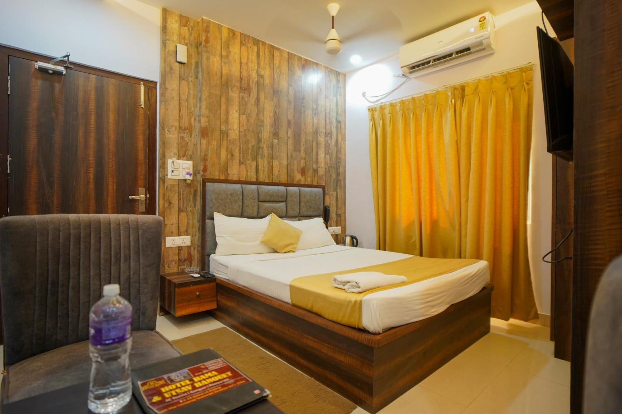 Hotel Rama 戈勒克布尔 外观 照片