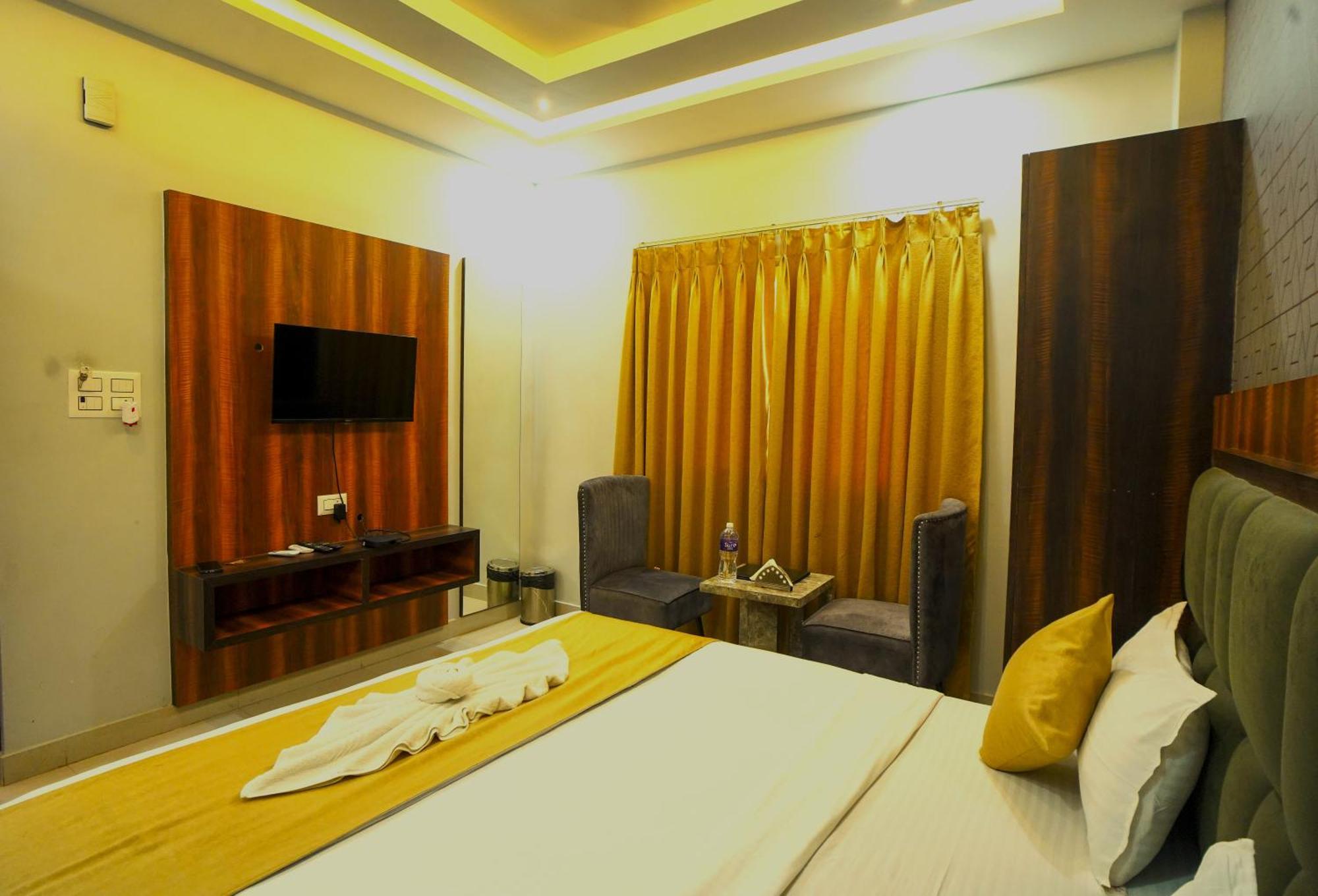 Hotel Rama 戈勒克布尔 外观 照片